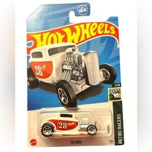 NWT Hot Wheels '32 Ford Retro Racer